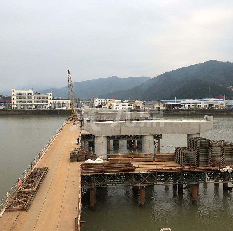 鋼平臺(tái) 鋼平臺(tái)